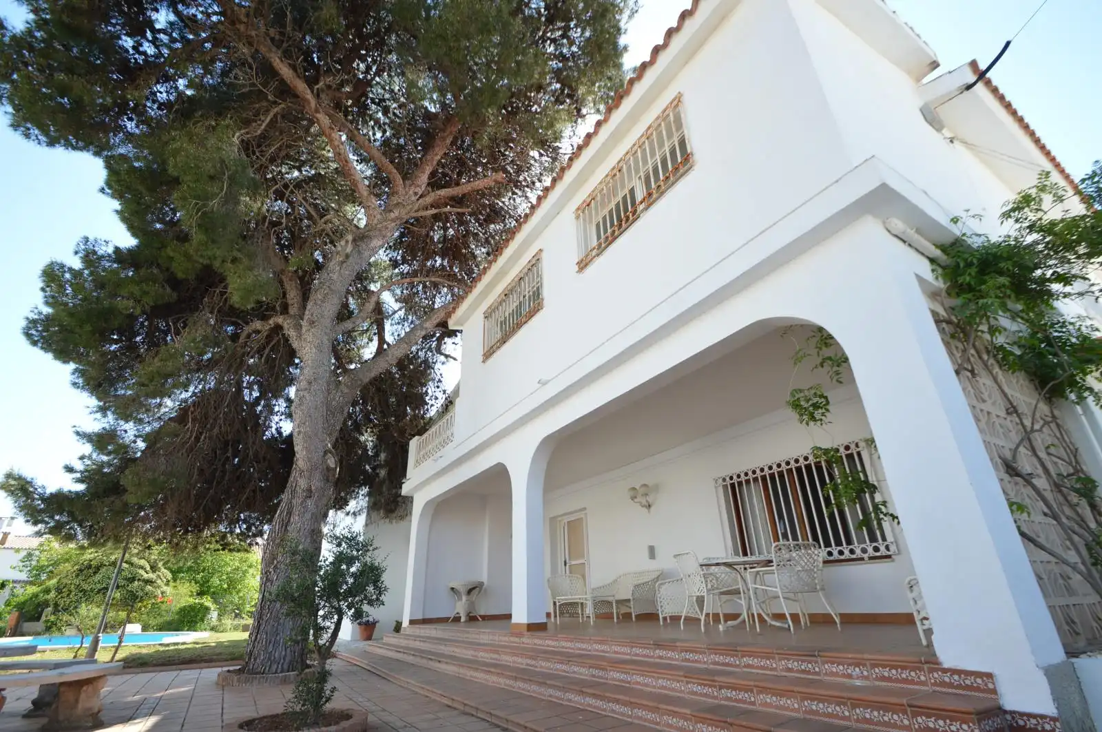 Vista exterior de Casa o xalet en venda en Vinaròs amb Calefacció, Jardí privat i Terrassa
