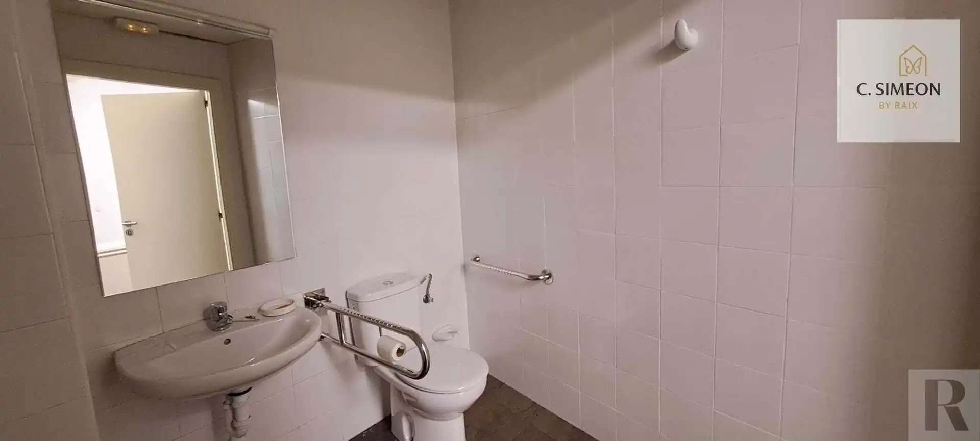 Baño de Local en venta en Azuqueca de Henares