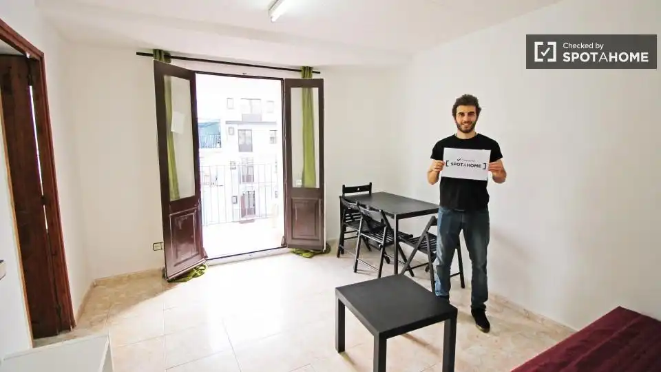 Room in El Raval