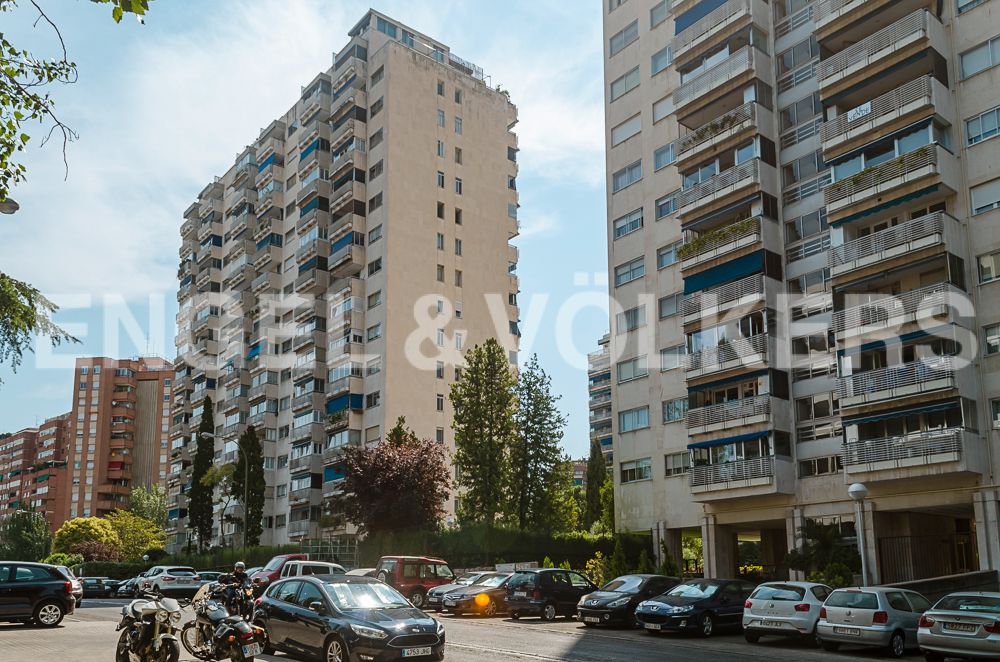 Vista exterior de Apartament en venda en  Madrid Capital amb Calefacció