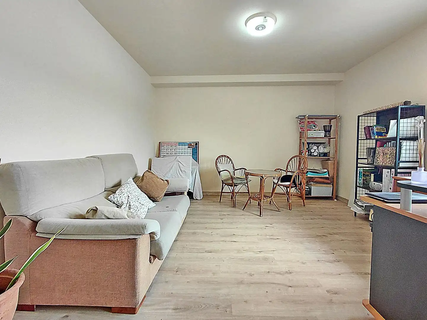 Sala d'estar de Casa o xalet en venda en Cambados amb Calefacció, Jardí privat i Terrassa