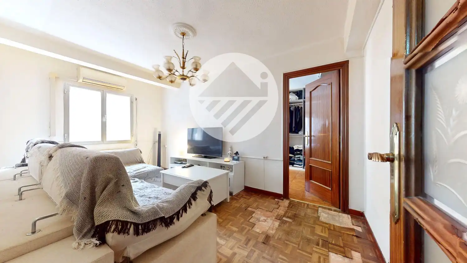 Sala de estar de Piso en venta en  Madrid Capital con Aire acondicionado y Terraza