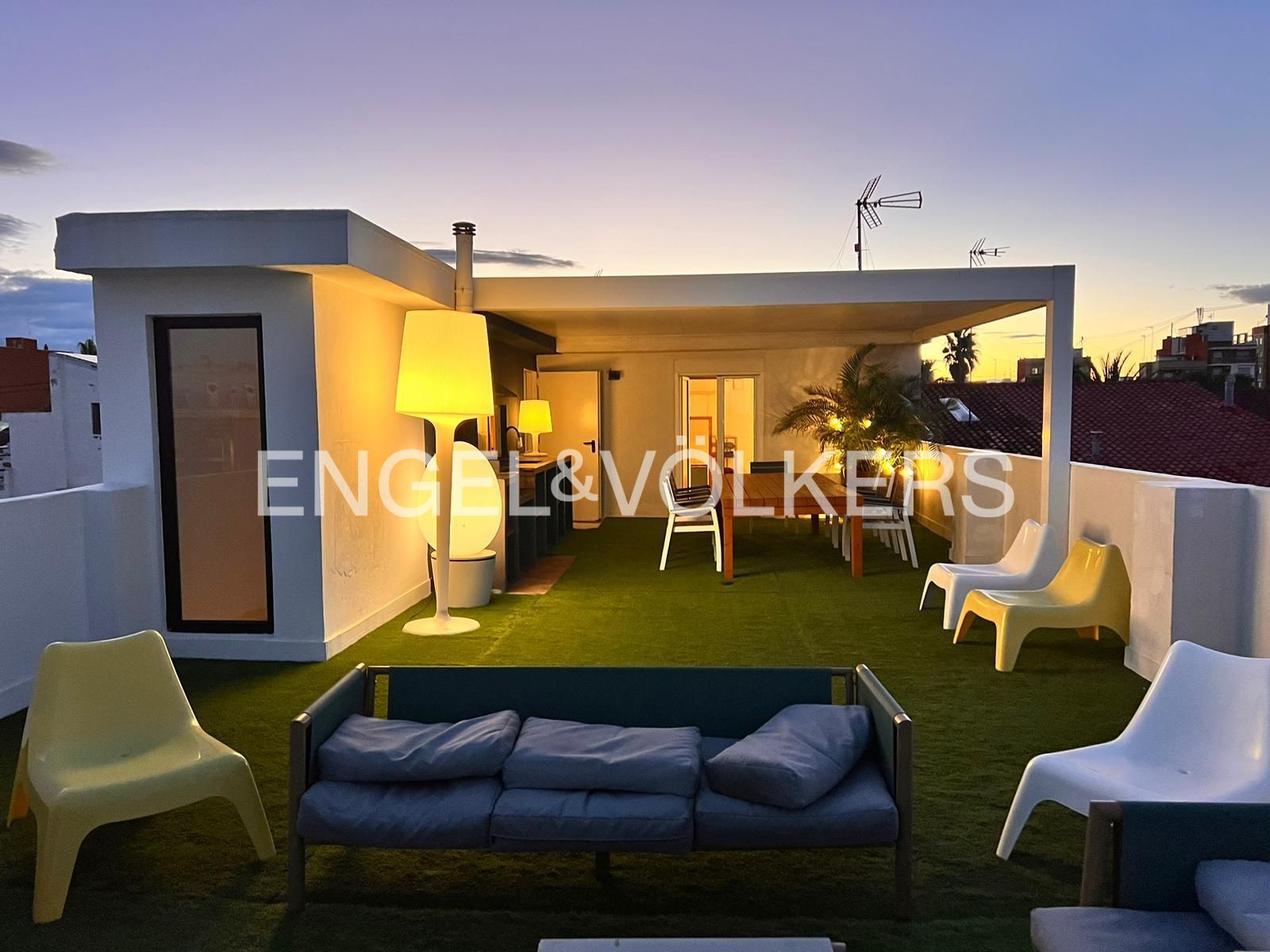 Terrasse von Haus oder Chalet zum Verkauf in  Valencia Capital mit Klimaanlage, Heizung und Terrasse