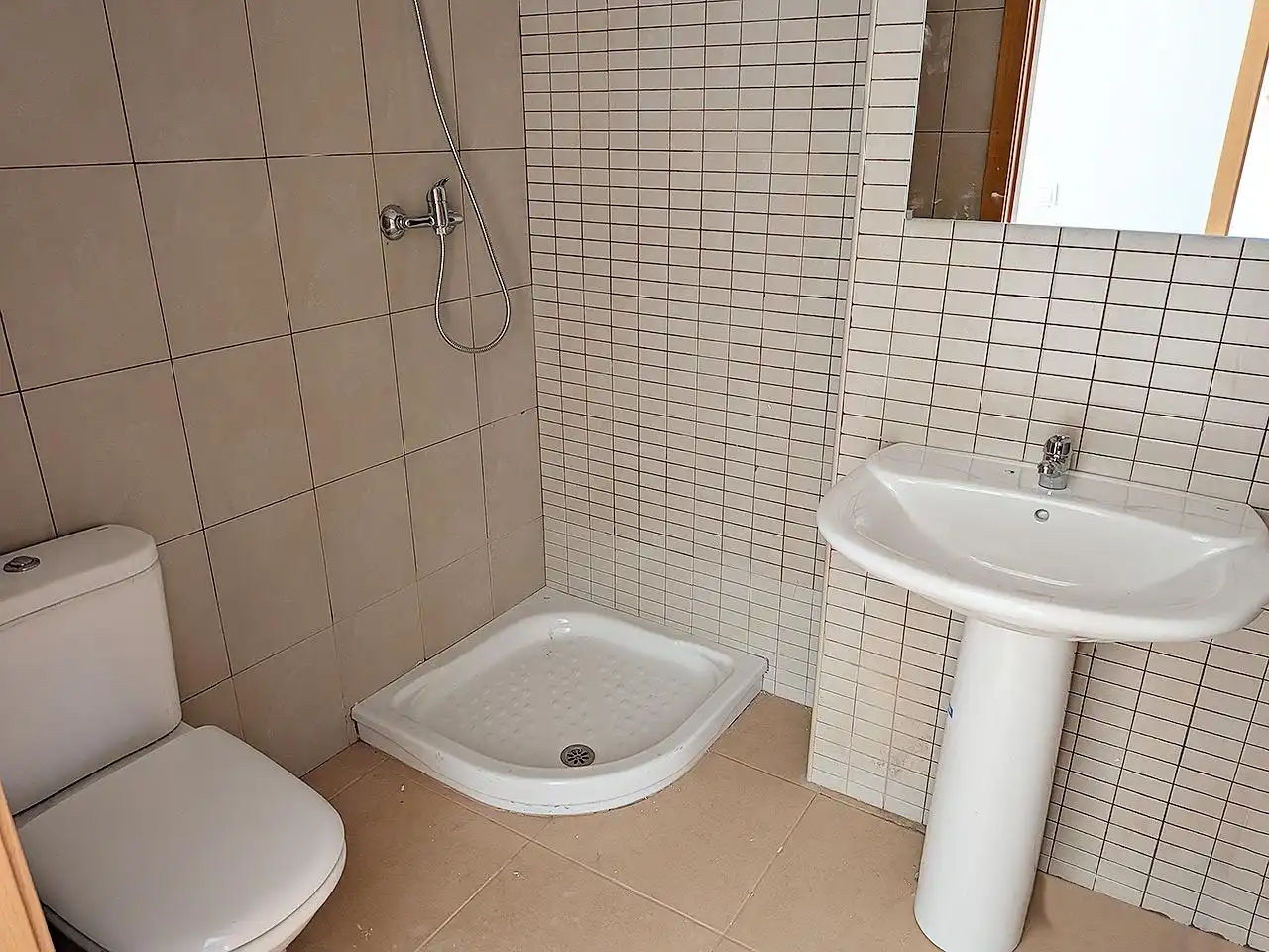 Bathroom of Flat for sale in Ulldecona  with Terrace, Balcony and Community pool