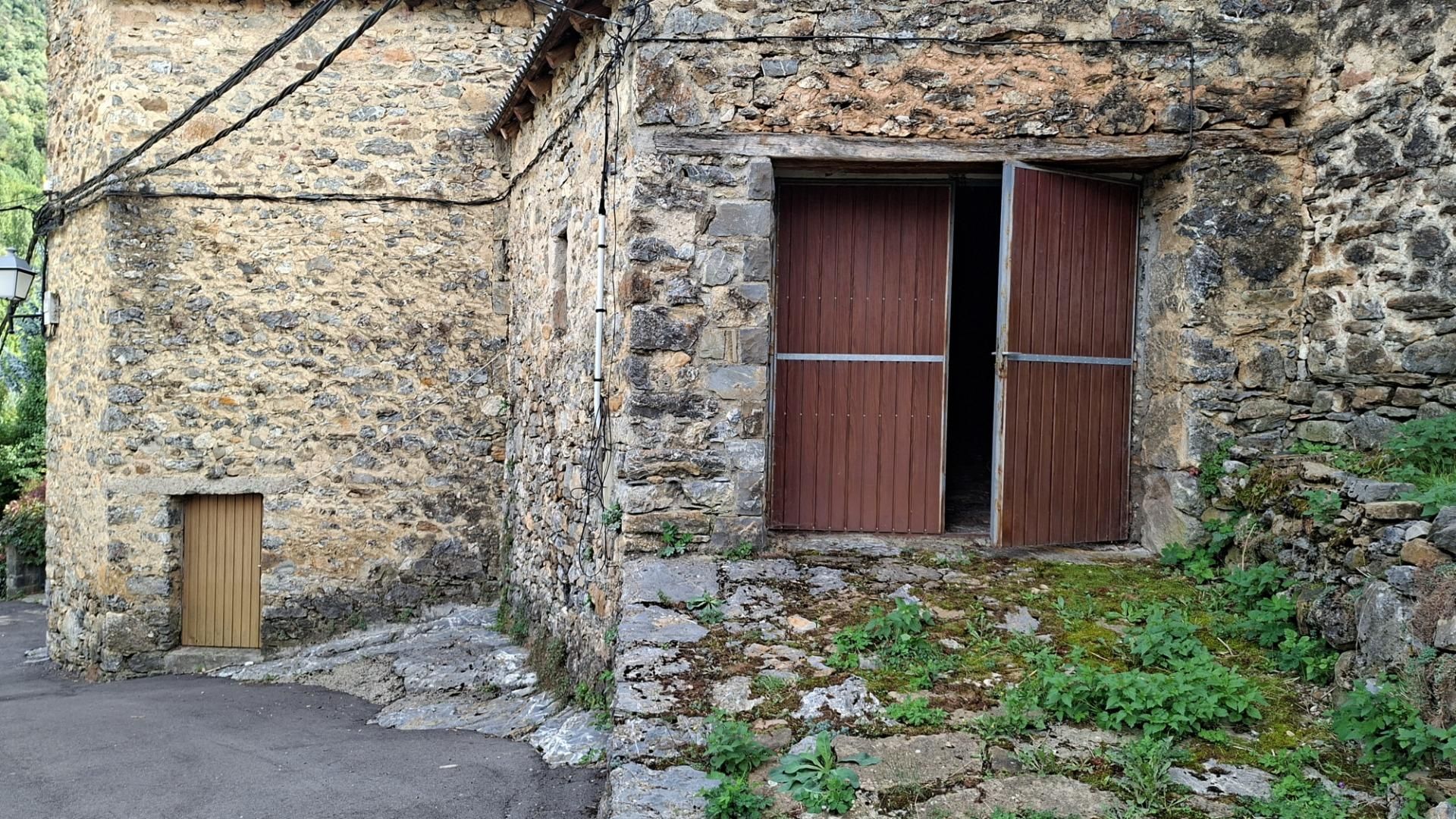 Vista exterior de Casa o xalet en venda en Hoz de Jaca