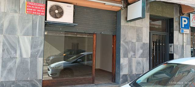 Local comercial en Alquiler en Diagonal - Colomeres