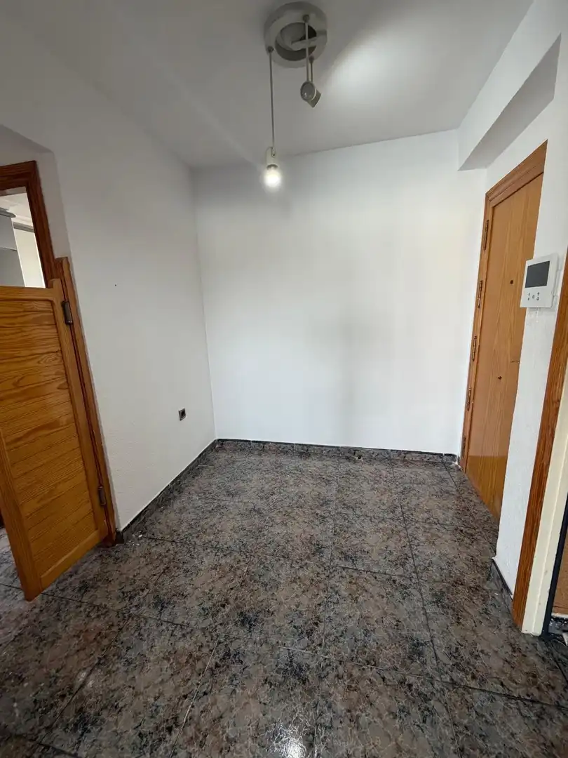 Piso en venta en Valencia con Balcón