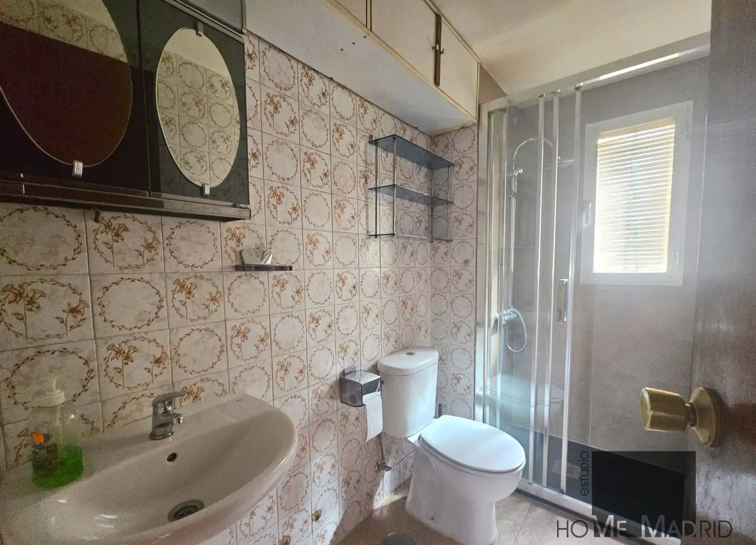 Bathroom of Flat for sale in Madrid  with Heating