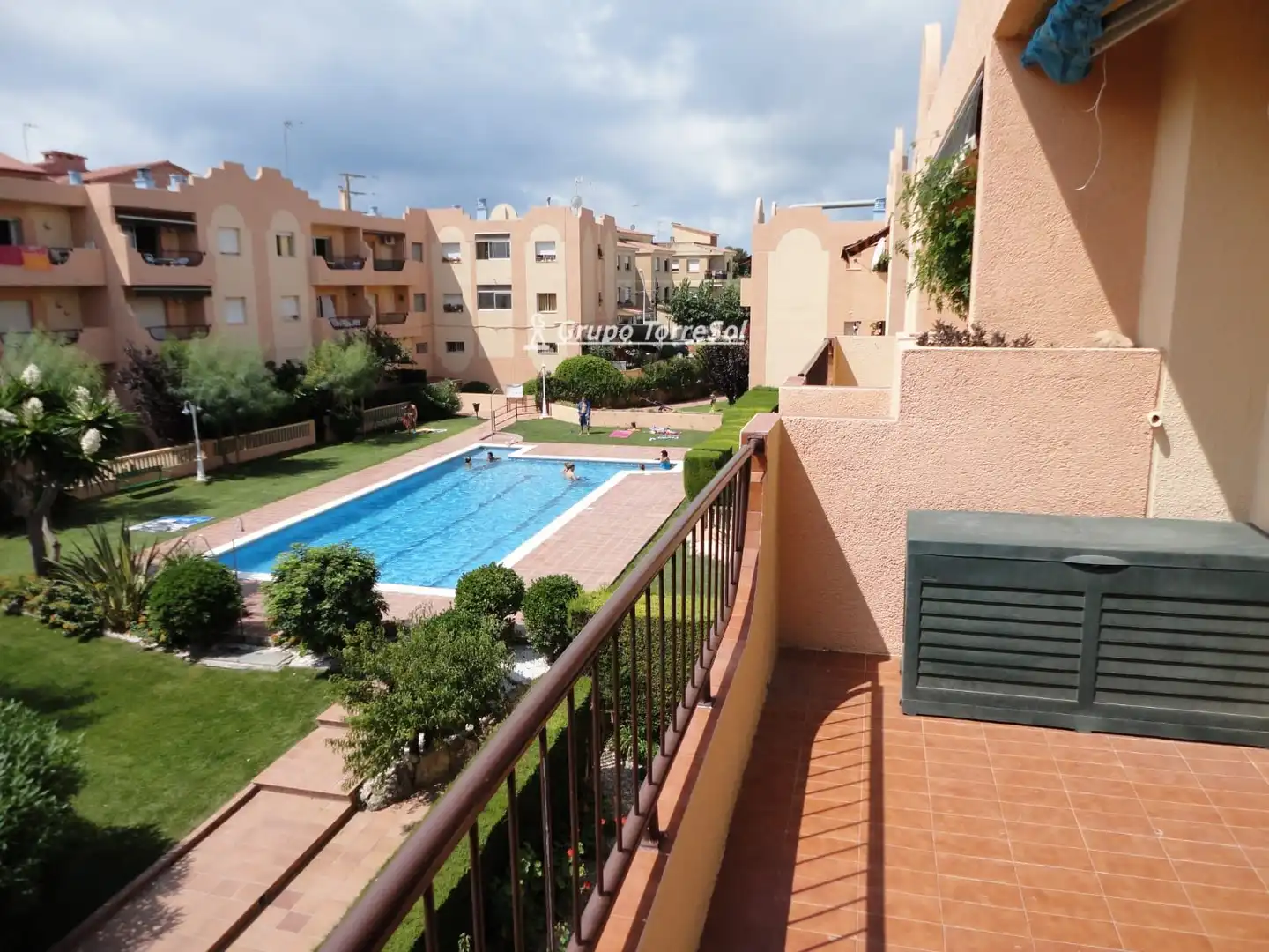 Piscina de Piso en venta en Torredembarra con Aire acondicionado, Calefacción y Terraza