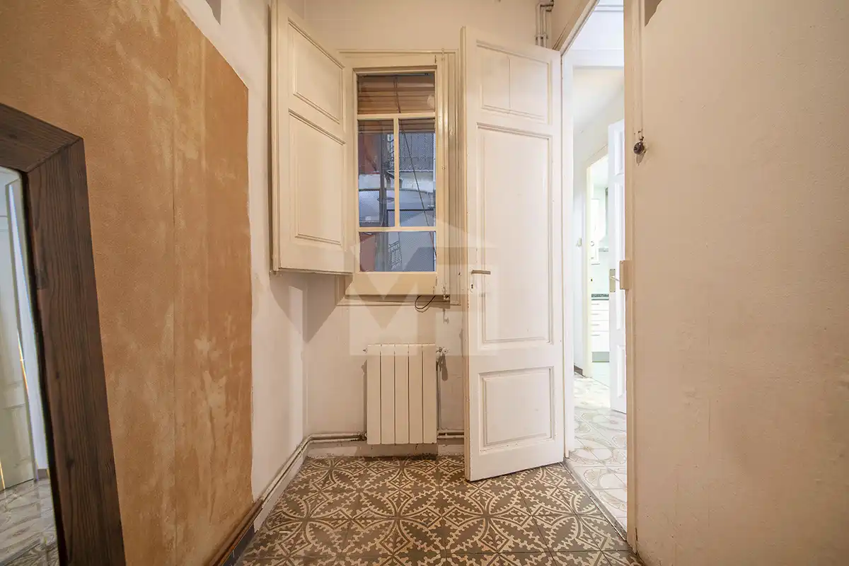 Flat for sale in Barcelona  with Heating and Balcony