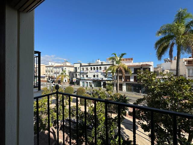 Edificio en Venta en de la Ermita en Avda Pescia - Ctra de Frigiliana