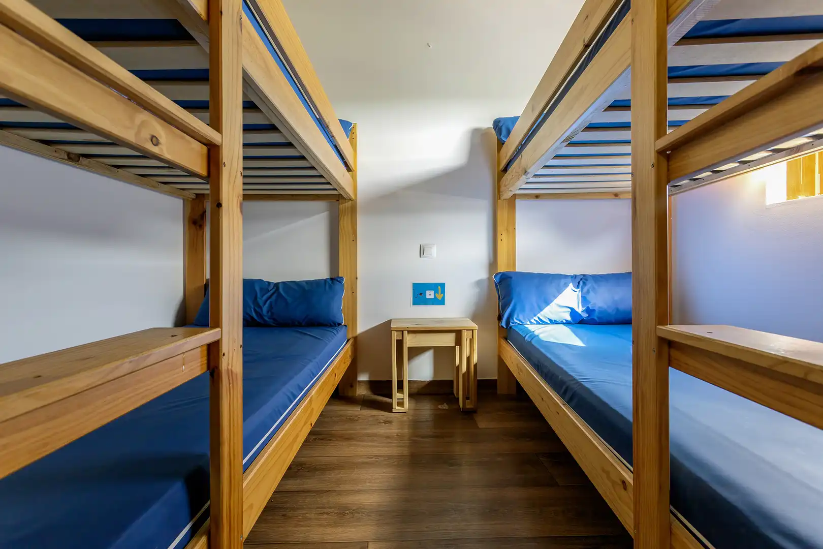 Habitación de Local en venta en Arlanzón con Amueblado