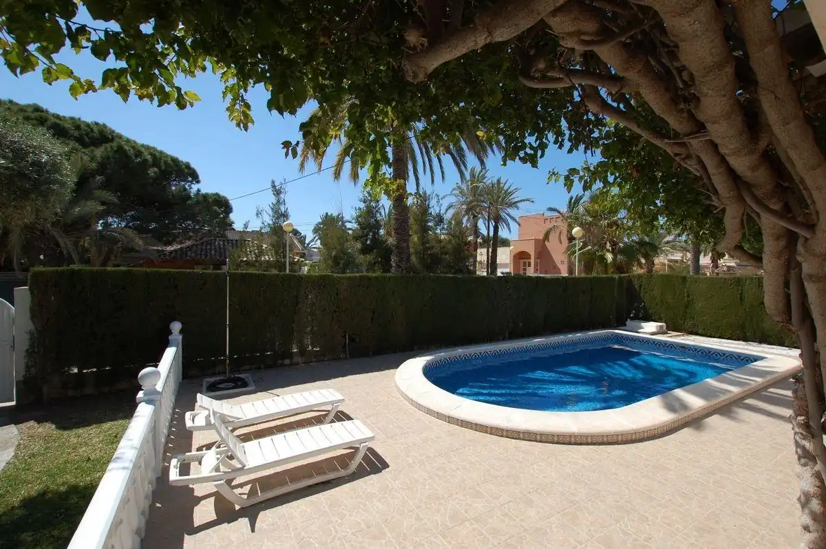 Houses for sale in Cabo Roig