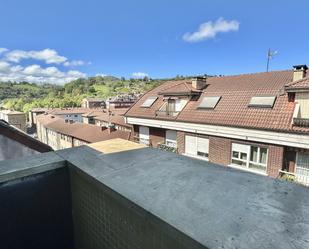 Vista exterior de Àtic en venda en Langreo amb Terrassa