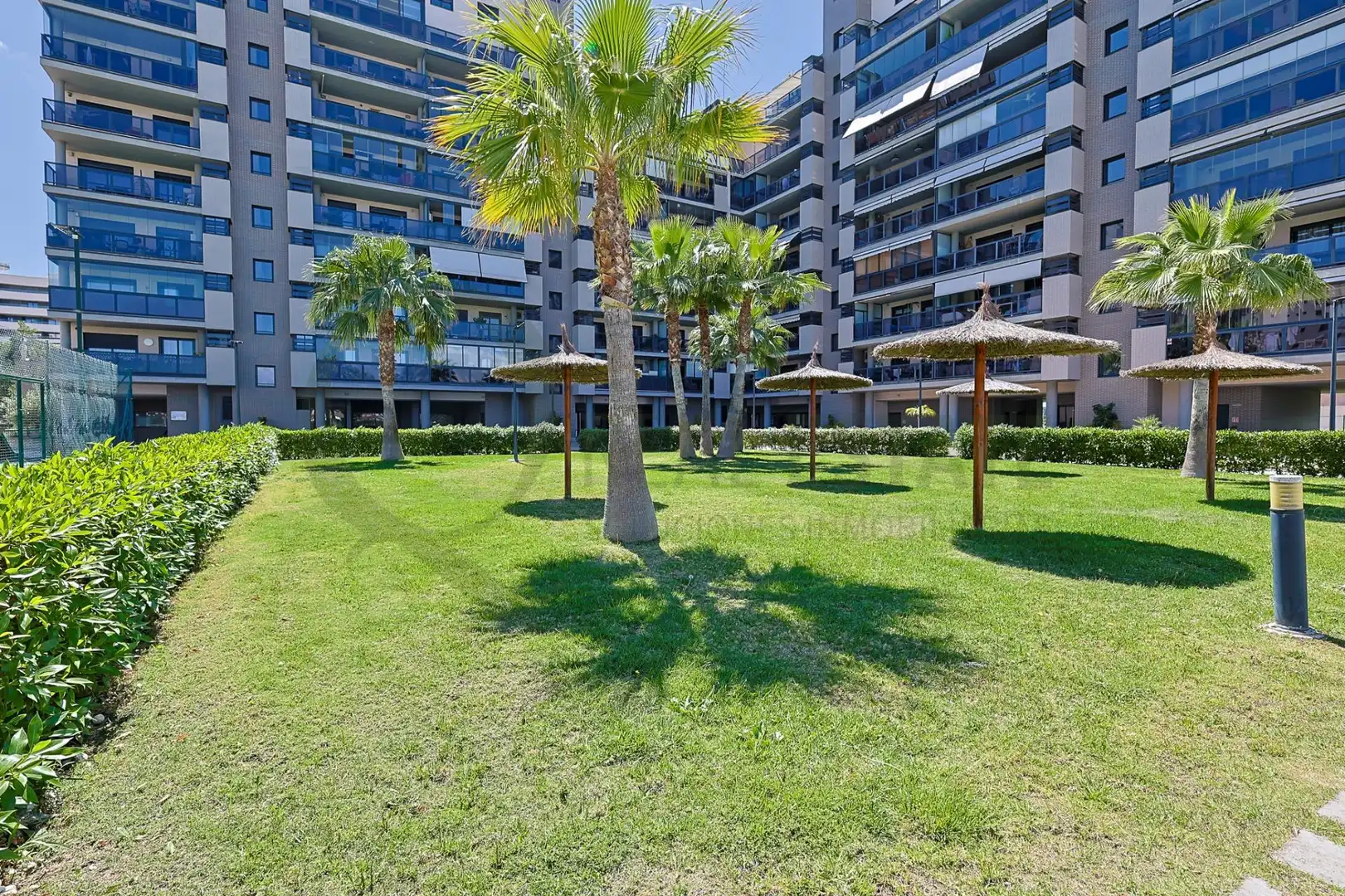 Vista exterior de Piso en venta en Alicante / Alacant con Jardín privado, Terraza y Trastero