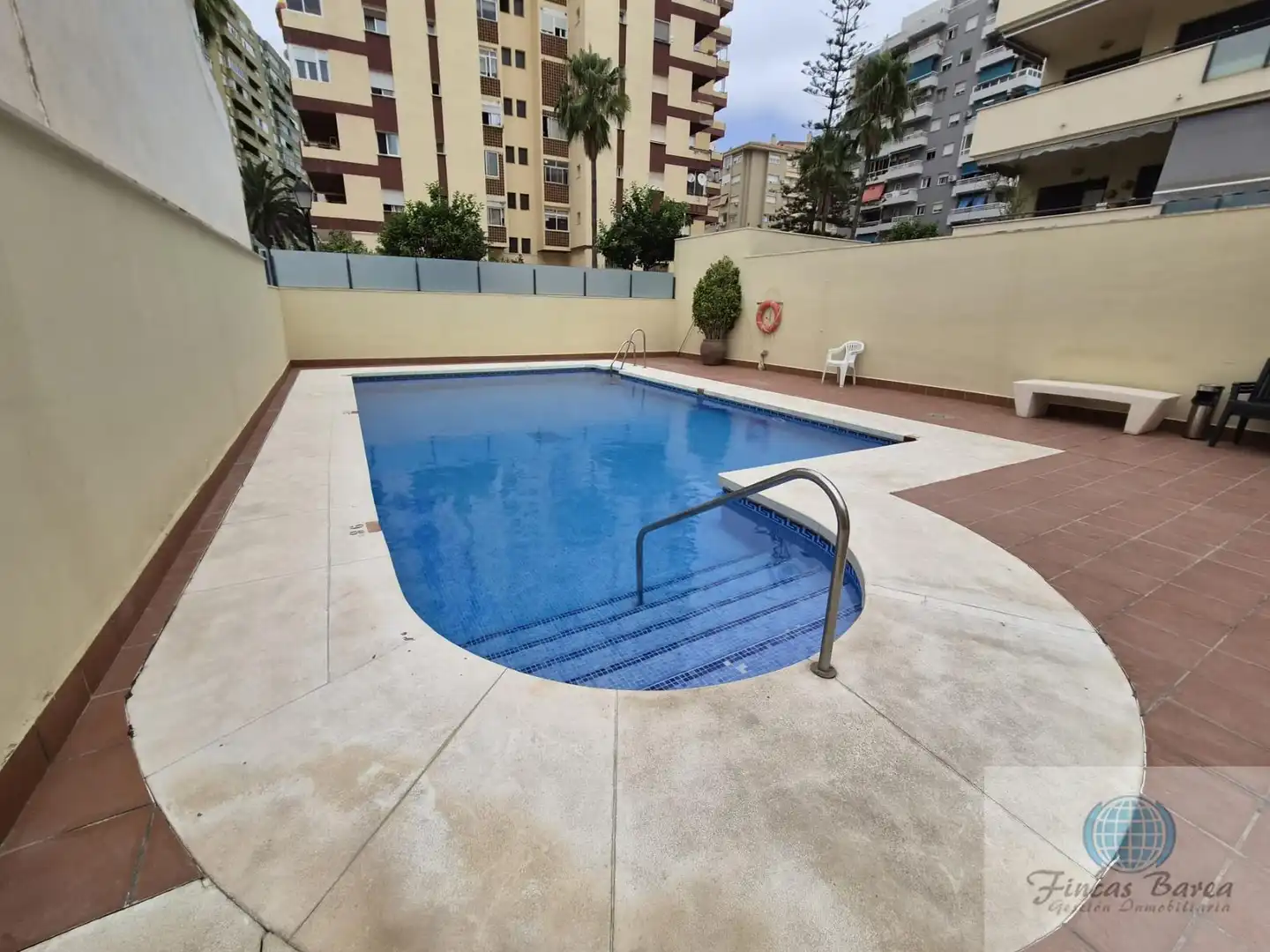 Swimming pool of Flat for sale in Fuengirola  with Air Conditioner, Terrace and Community pool