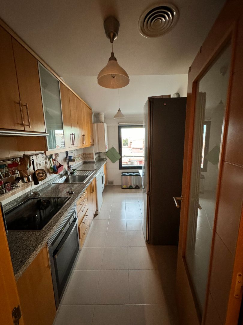 Kitchen of Attic to rent in  Granada Capital  with Air Conditioner, Heating and Private garden