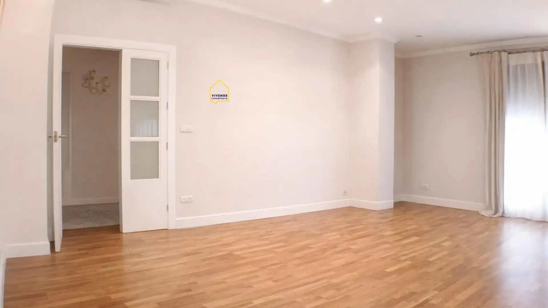 Flat for sale in Lorca  with Air Conditioner