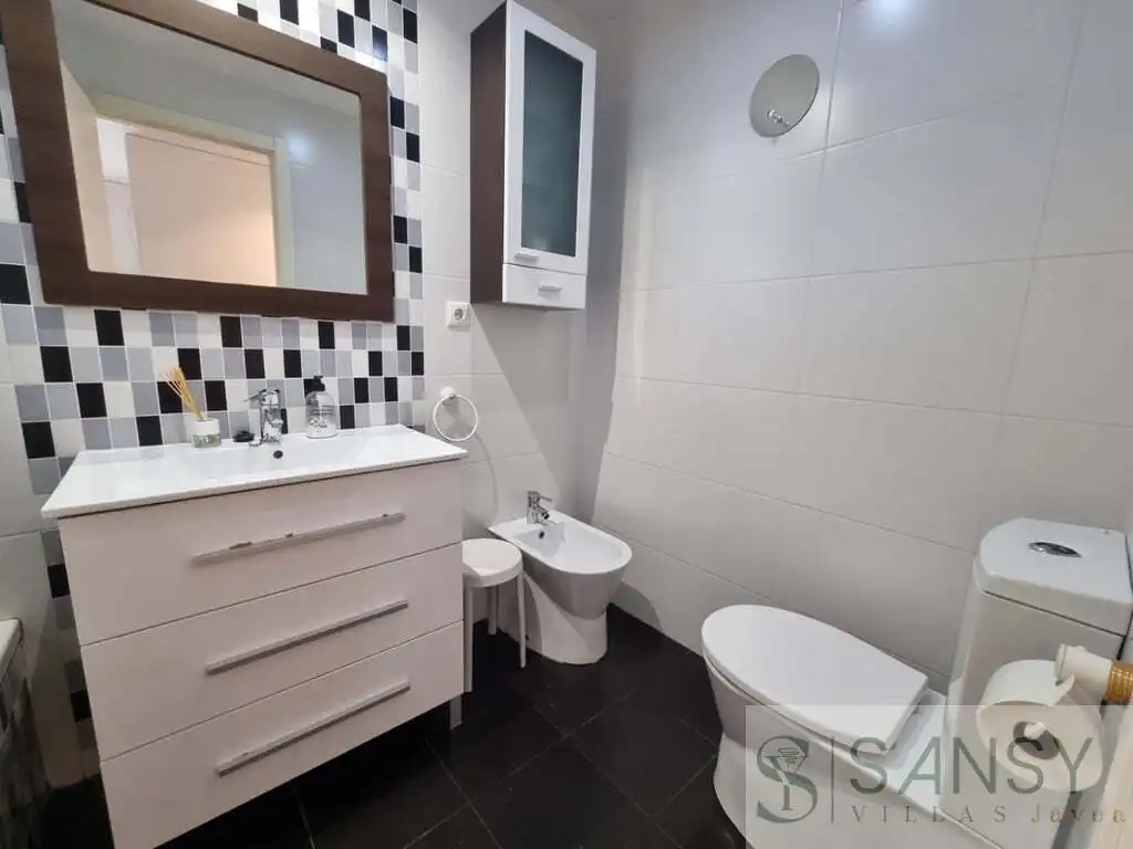 Bany de Apartament en venda en Guardamar de la Safor amb Aire condicionat i Calefacció