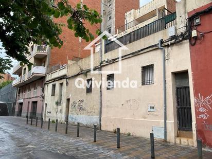 Vista exterior de Casa adosada en venda en Badalona amb Terrassa