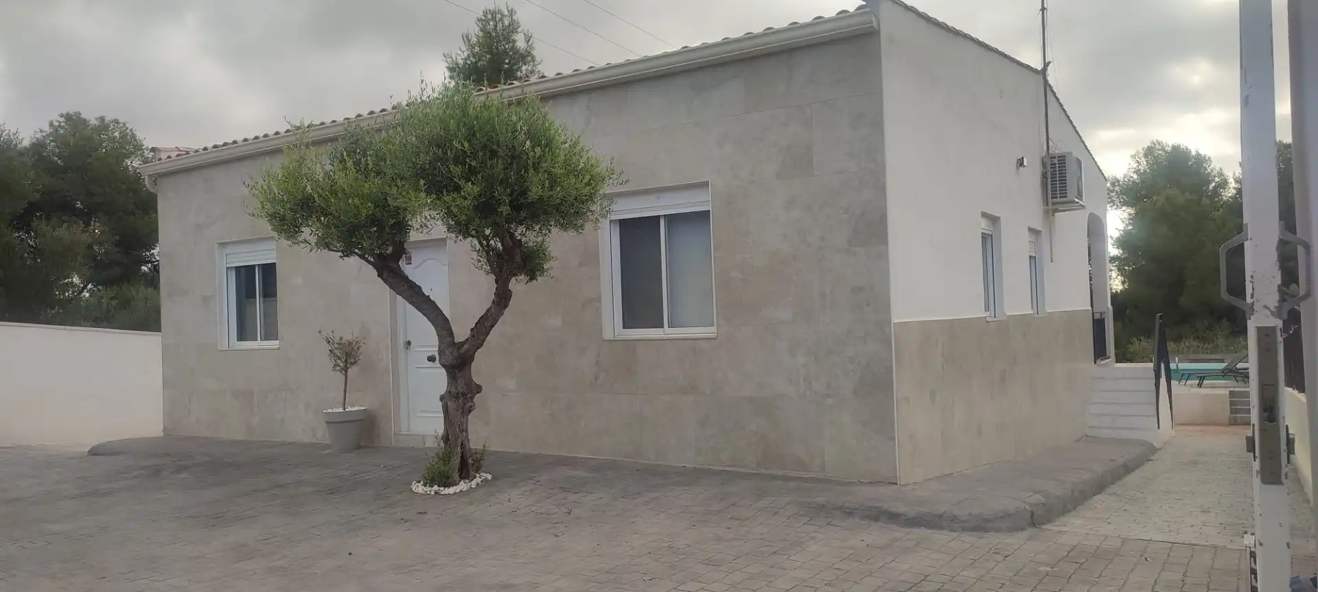 Vista exterior de Casa o chalet de alquiler en Picassent con Aire acondicionado, Calefacción y Jardín privado