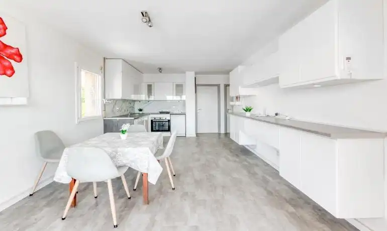 Appartement compact avec terrasse à vendre à Almadrava - Canyelles - Puig-Rom, imagen 5