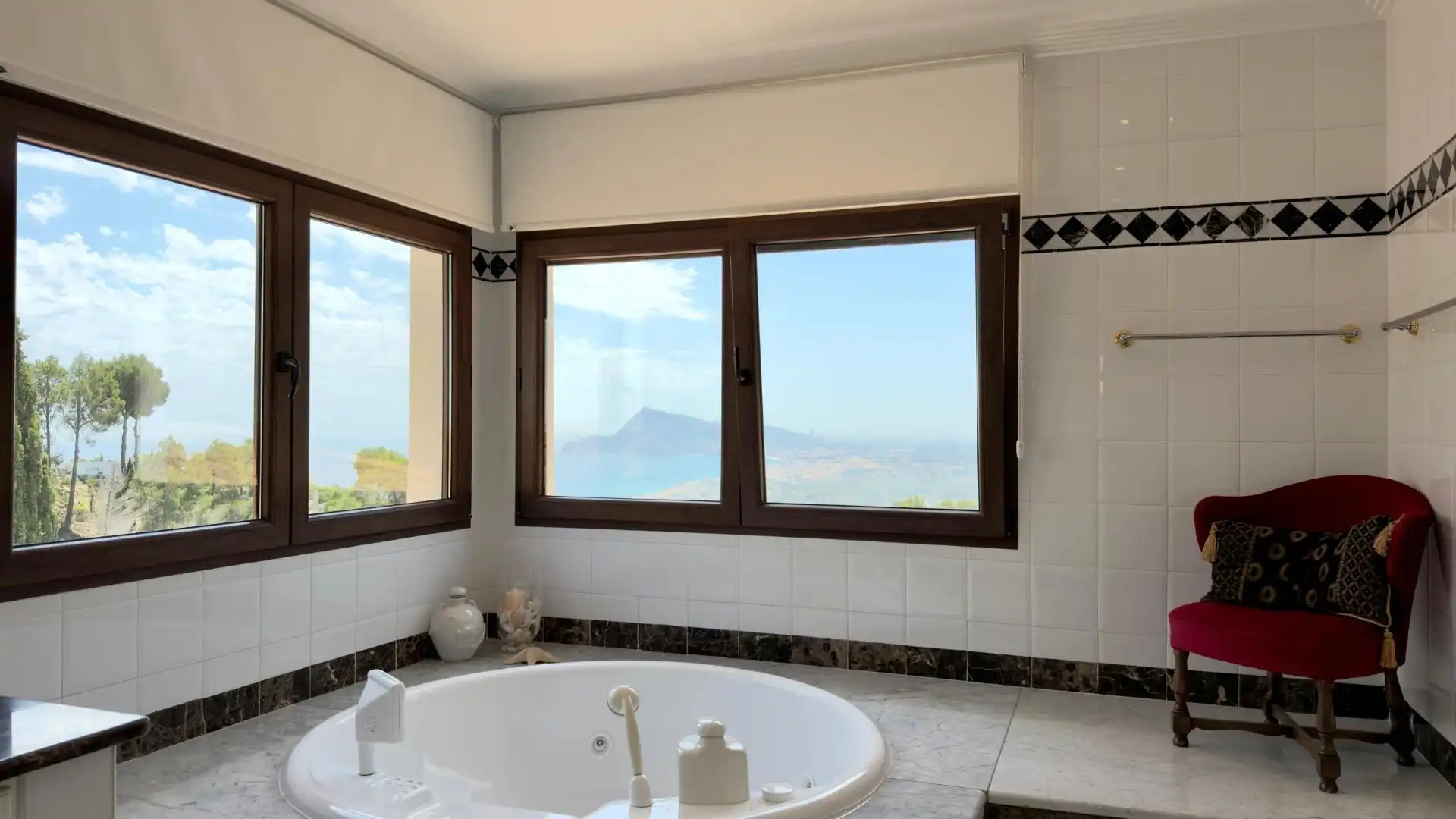 Detached house with terrace for sale in PRINCIPAL DE LA SIERRA, imagen 44