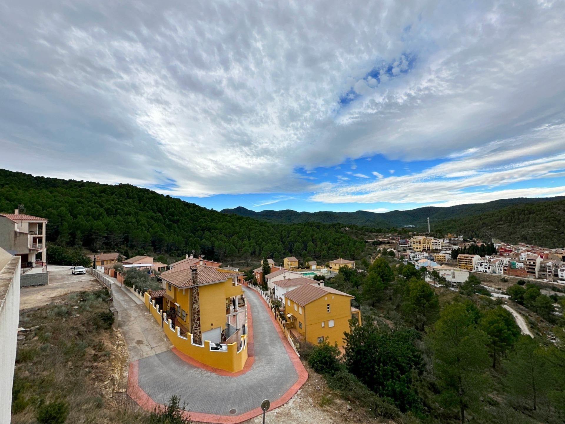 Vista exterior de Casa adosada en venda en Sueras / Suera amb Terrassa i Balcó