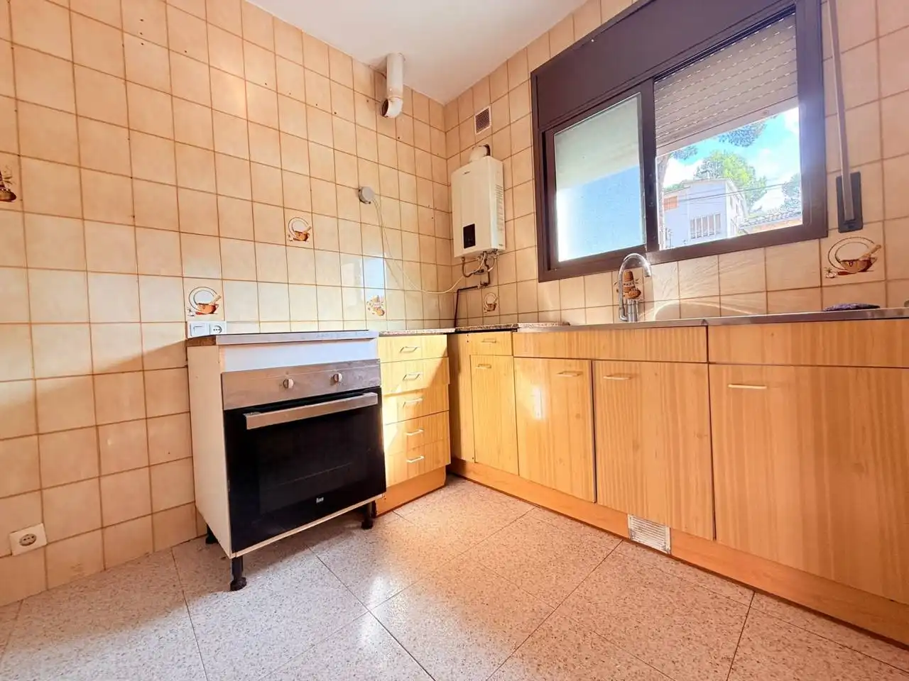 Cuina de Casa o xalet en venda en Riells i Viabrea amb Jardí privat i Terrassa