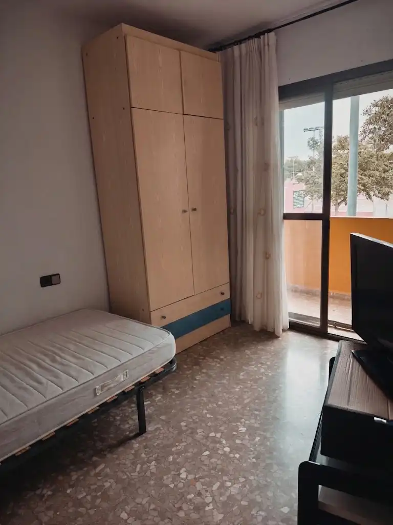 Dormitori de Casa adosada en venda en Almería amb Aire condicionat, Terrassa i Moblat