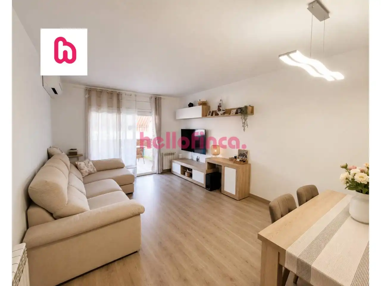 Flat with terrace for sale in Paseo Camp del Roure, imagen 2