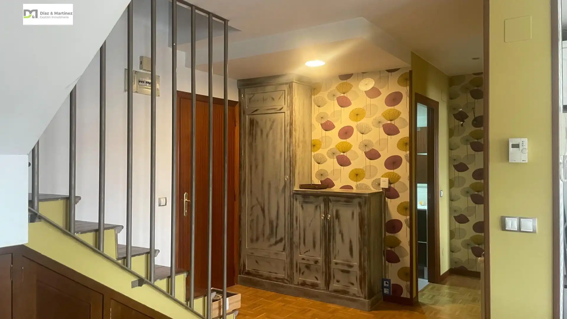 Piso en venta en Oviedo  con Calefacción, Parquet y Trastero