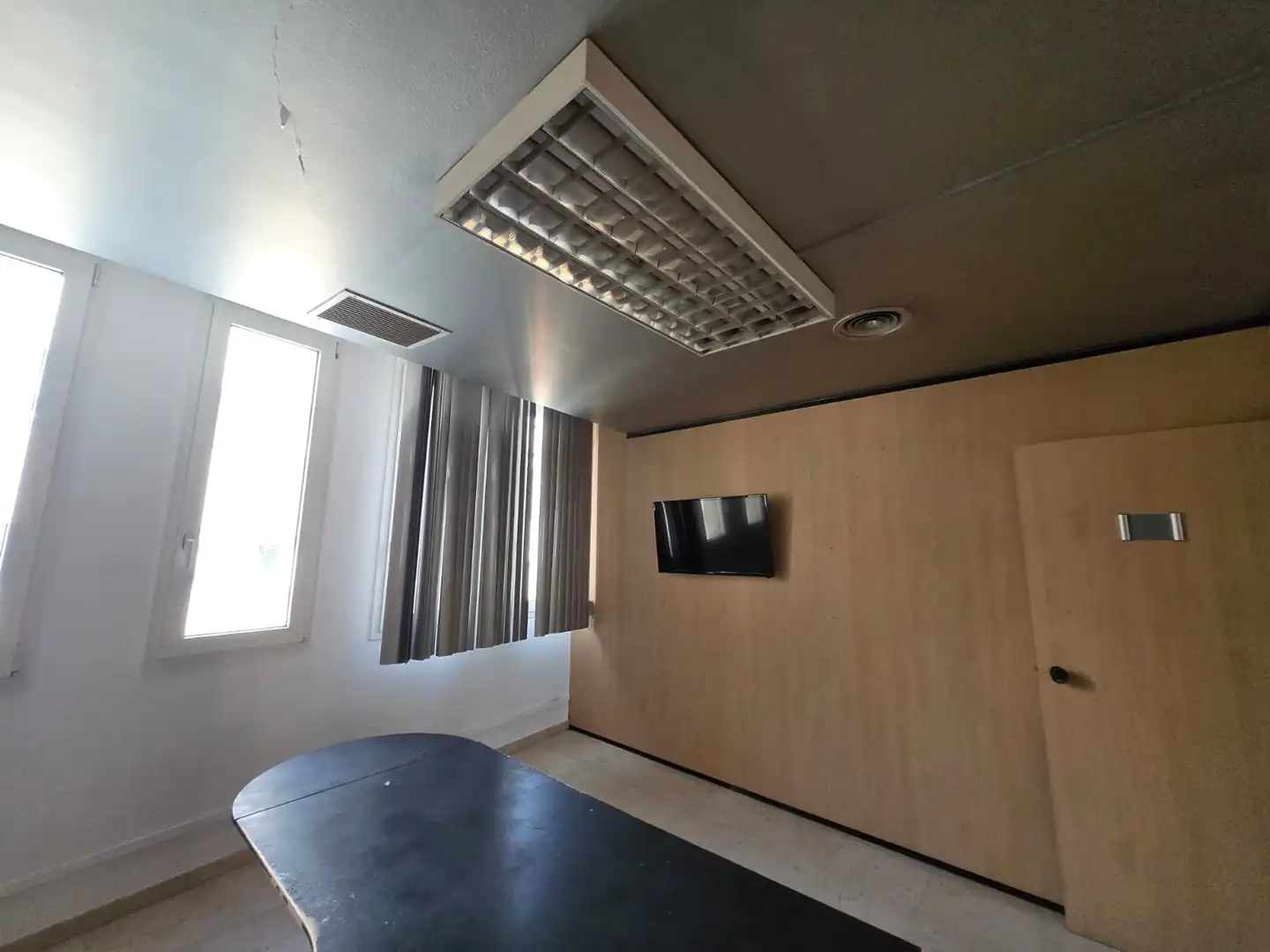 Oficina de alquiler en Centre - Sant Josep - Sanfeliu