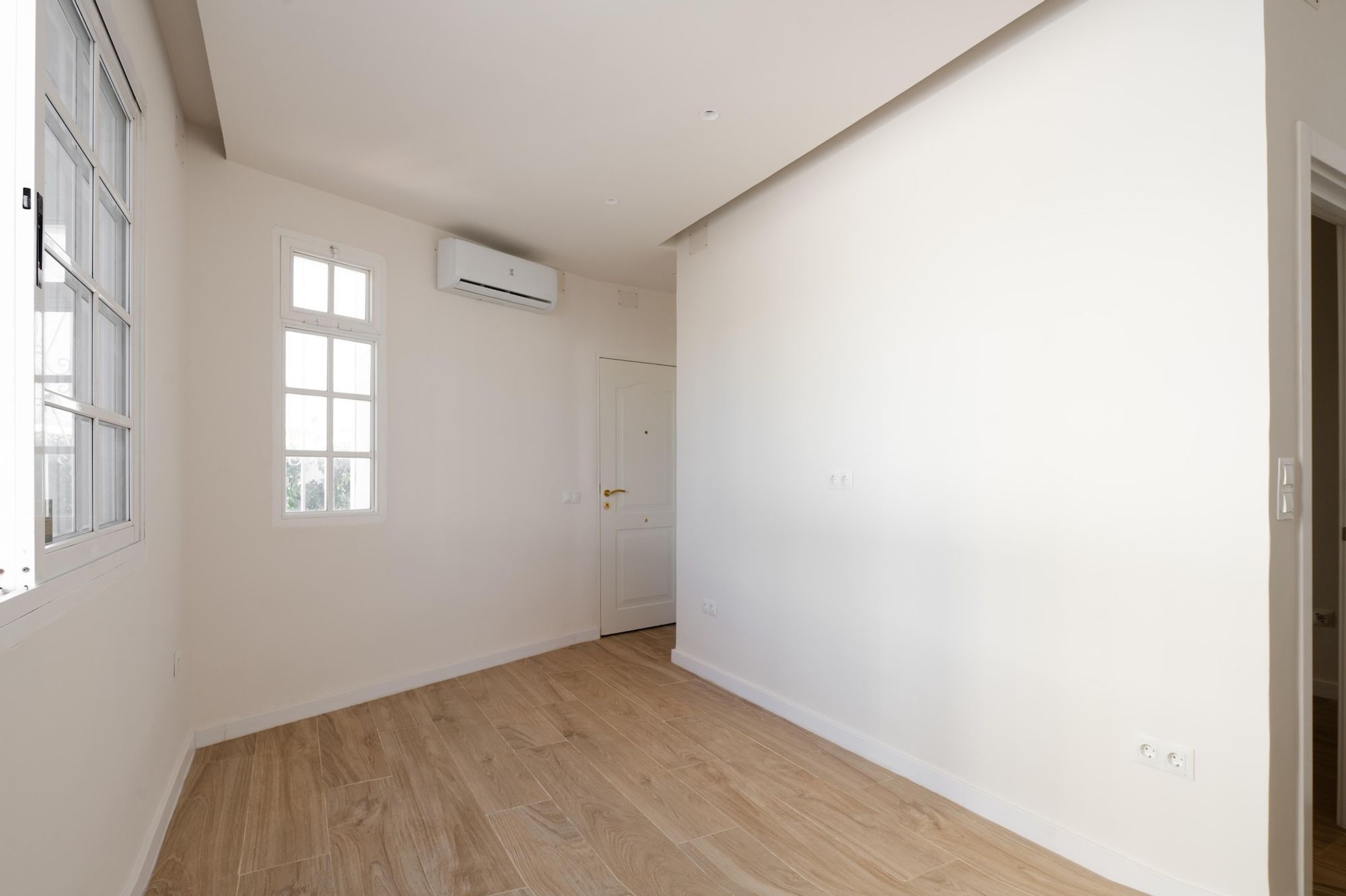 Habitación de Apartamento en venta en Estepona