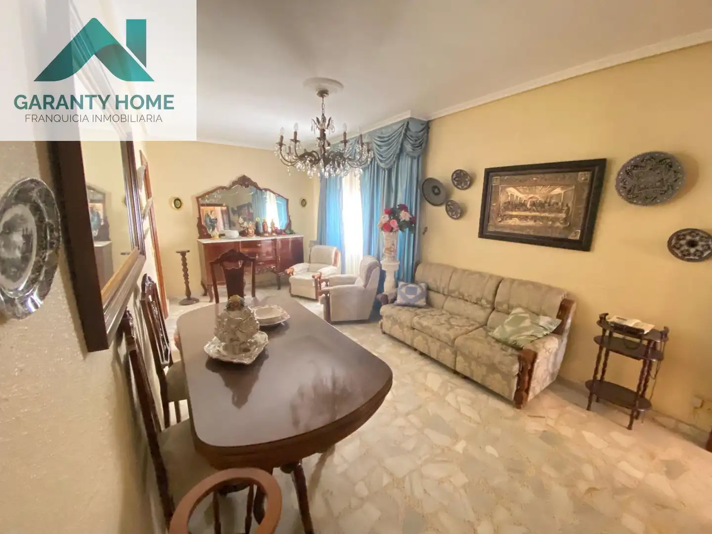 Sala de estar de Piso en venta en Torredonjimeno con Amueblado
