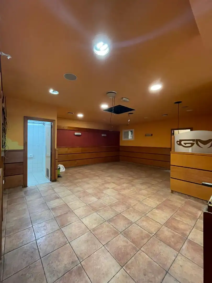 Local comercial en alquiler en Carrer de l'Endavallada 6, imagen 5