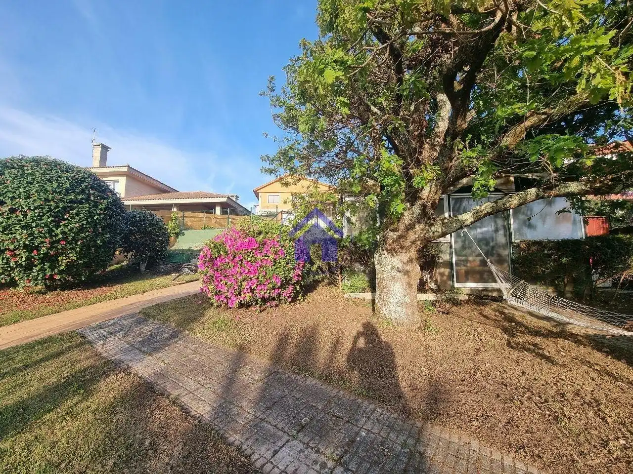Houses for sale in Nigrán  with Private garden