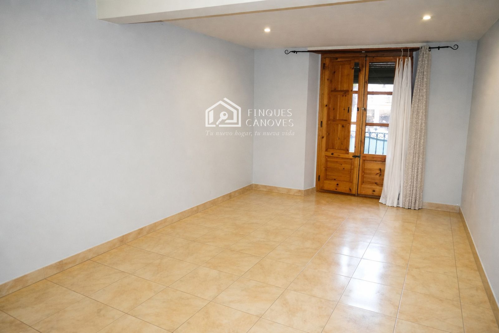Flat for sale in Girona Capital  with Heating, Terrace and Storage room