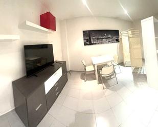 Sala d'estar de Local en venda en Terrassa amb Aire condicionat, Calefacció i Moblat