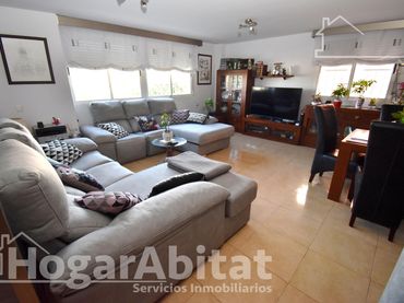 Casa a schiera con giardino in vendita a Calle Mossèn Vicent Mussoles