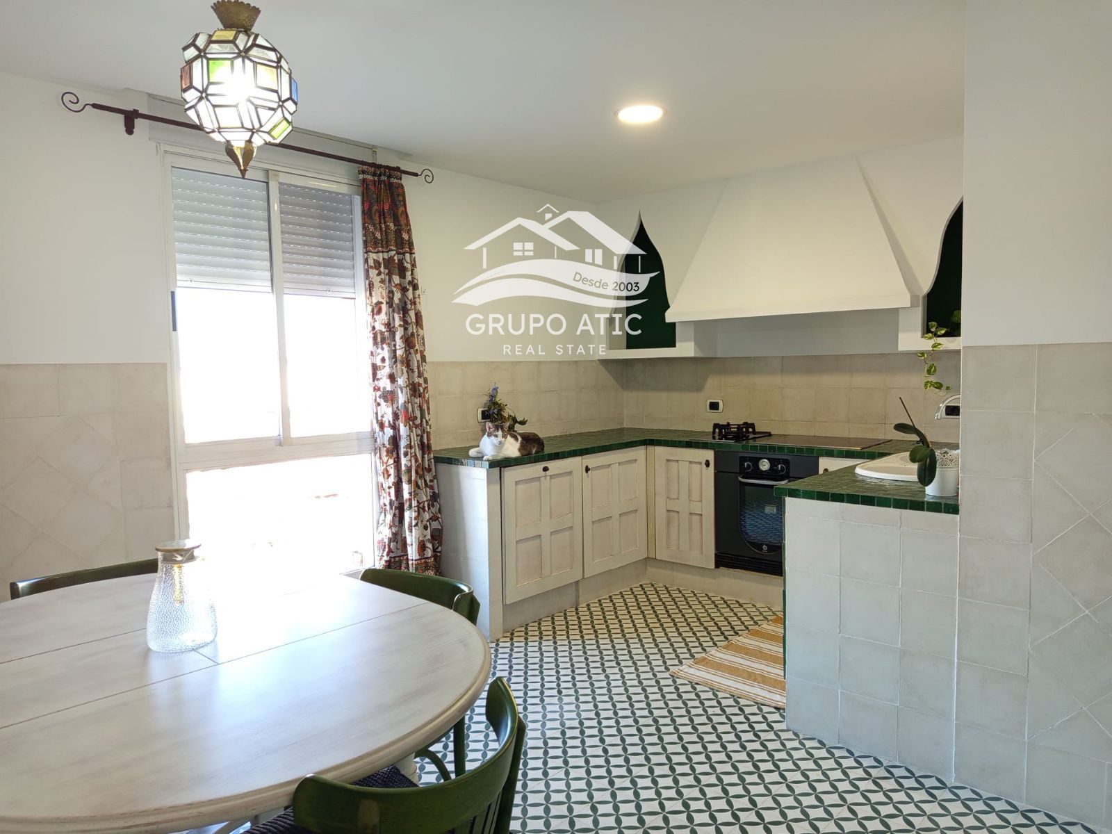 Cuina de Àtic en venda en Les Alqueries / Alquerías del Niño Perdido amb Aire condicionat, Calefacció i Terrassa