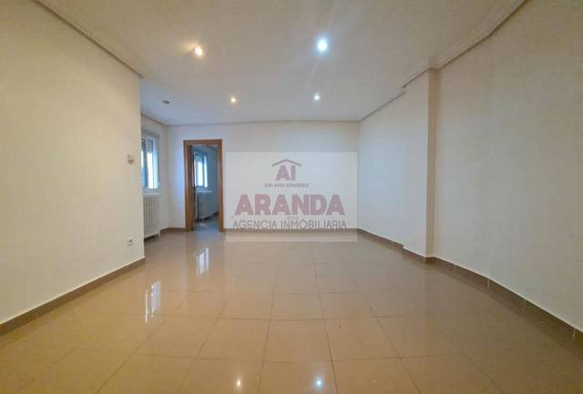 Piso en Venta en Calle del Conde de Aranda en San Pablo