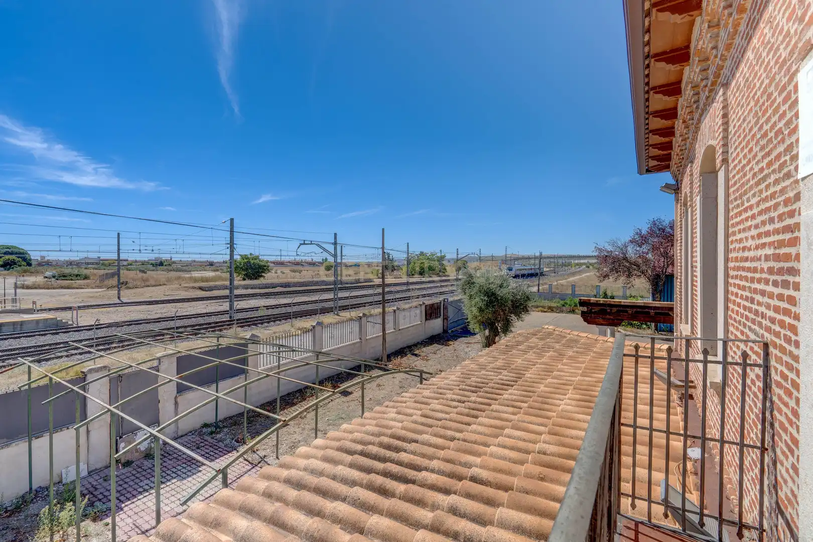 Vista exterior de Casa o chalet en venta en Valdestillas, Valladolid