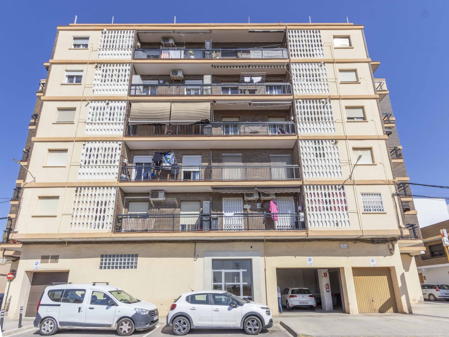 Vista exterior de Pis en venda en Almàssera