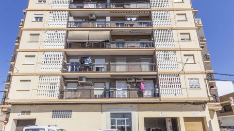 Inversión en Almassera  Vivienda Alquilada con Plaza de Garaje y Buenas Condiciones Comunitarias