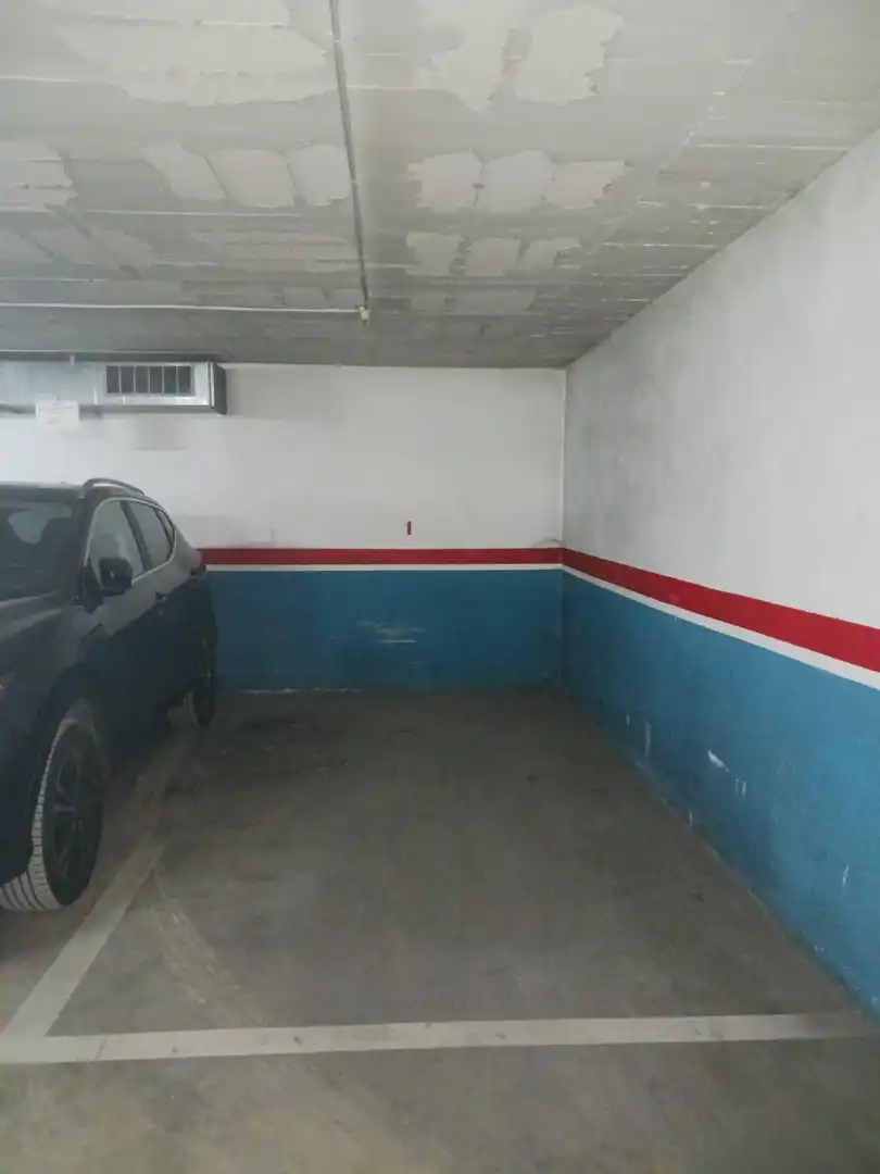 Garaje en venta en Riu Nord