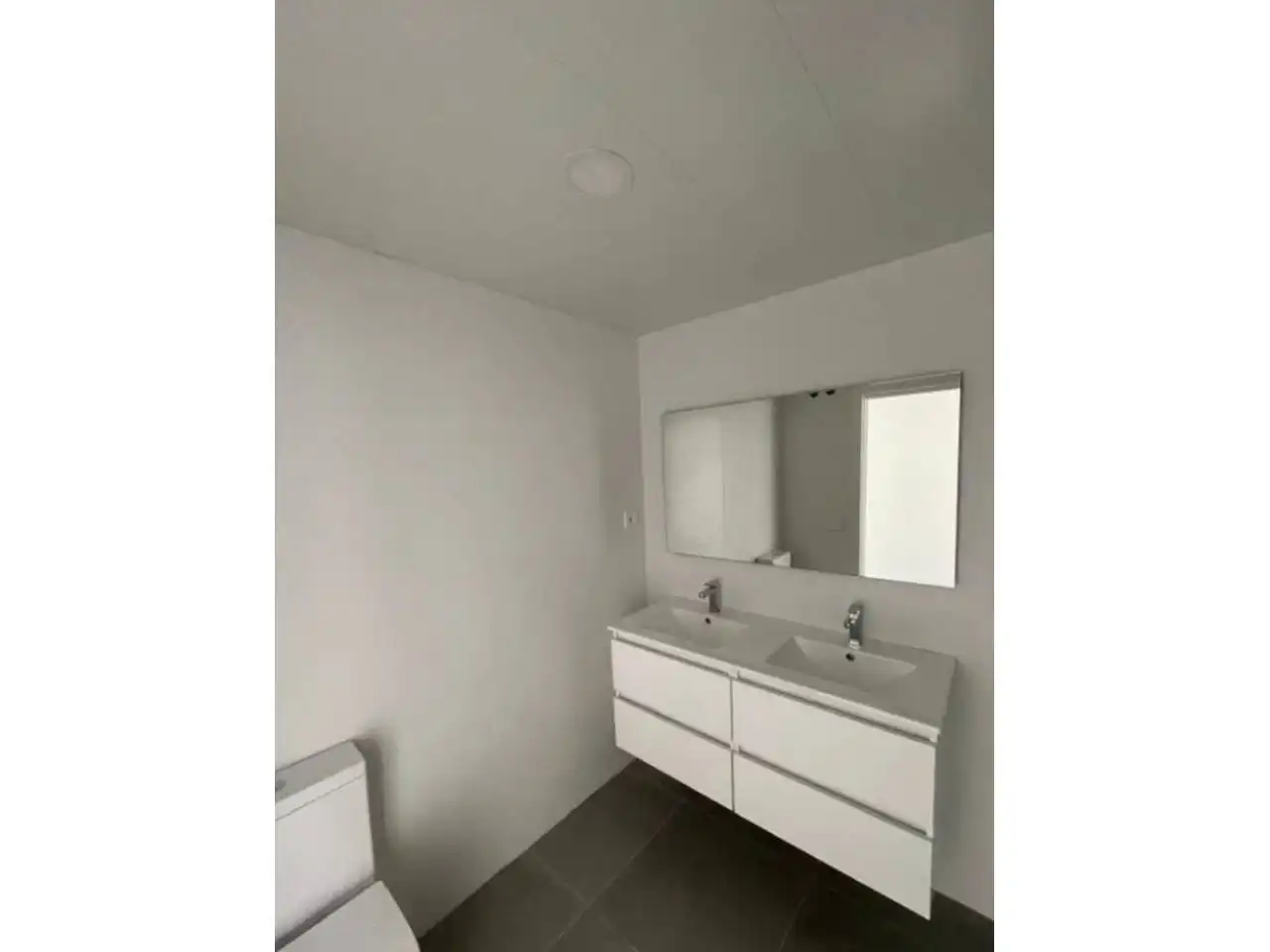 Baño de Dúplex en venta en Badalona con Terraza, Trastero y Balcón