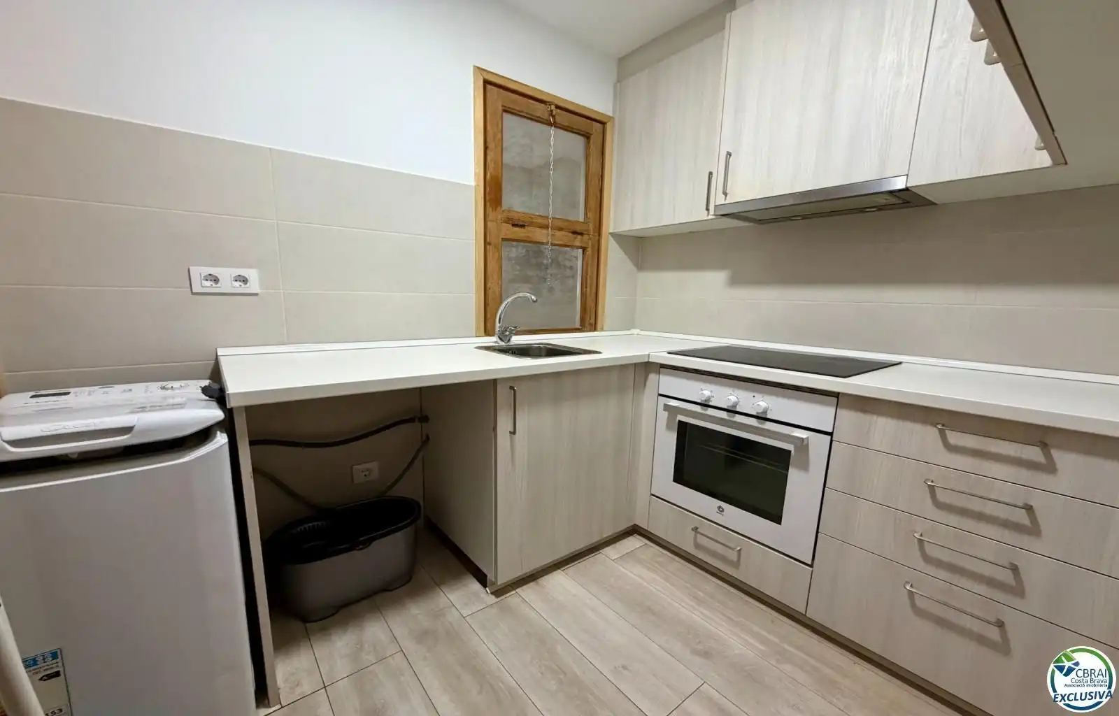 Apartment with lift for sale in Avenida DE RHODE, imagen 3