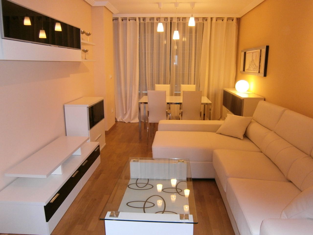 Living room of Apartment for sale in Pontevedra Capital   with Heating, Parquet flooring and Storage room