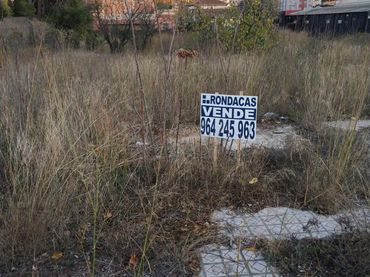 Terreni e lotti in vendita a Sur